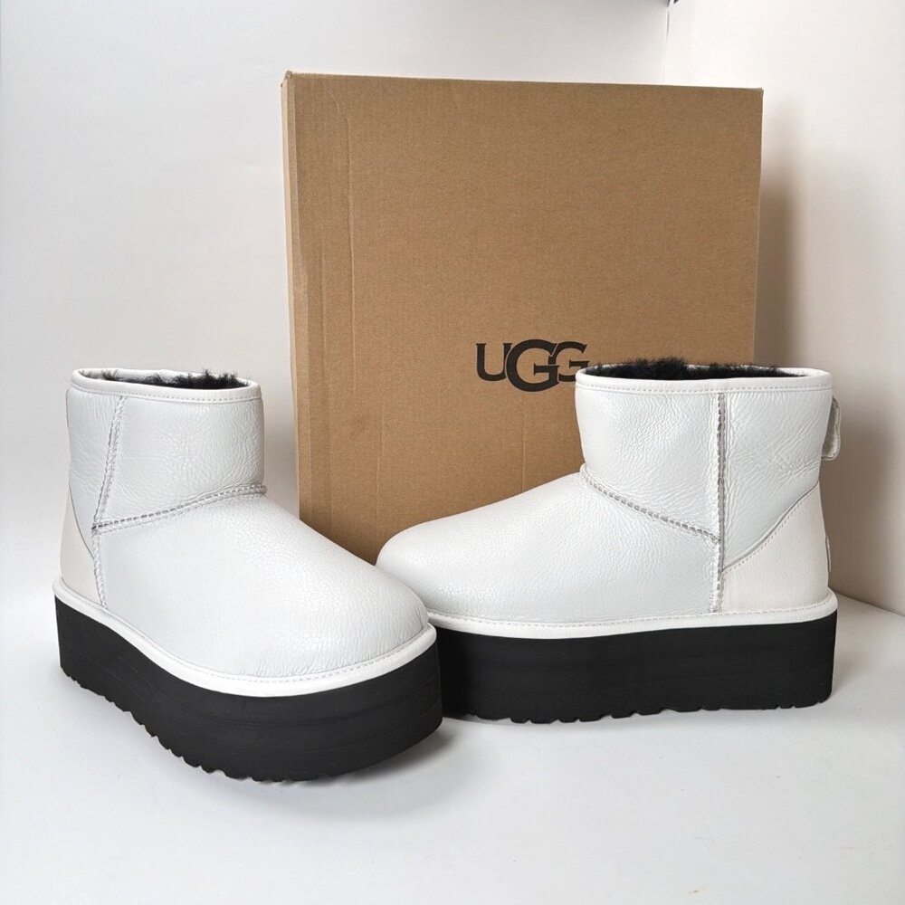 UGG Classic Ultra Mini Platform Boots White Leather Winter Booties Women Size 9 - Picture 2 of 8